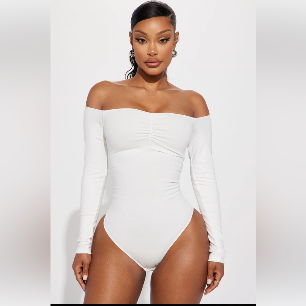 FASHION NOVA BODYSUIT